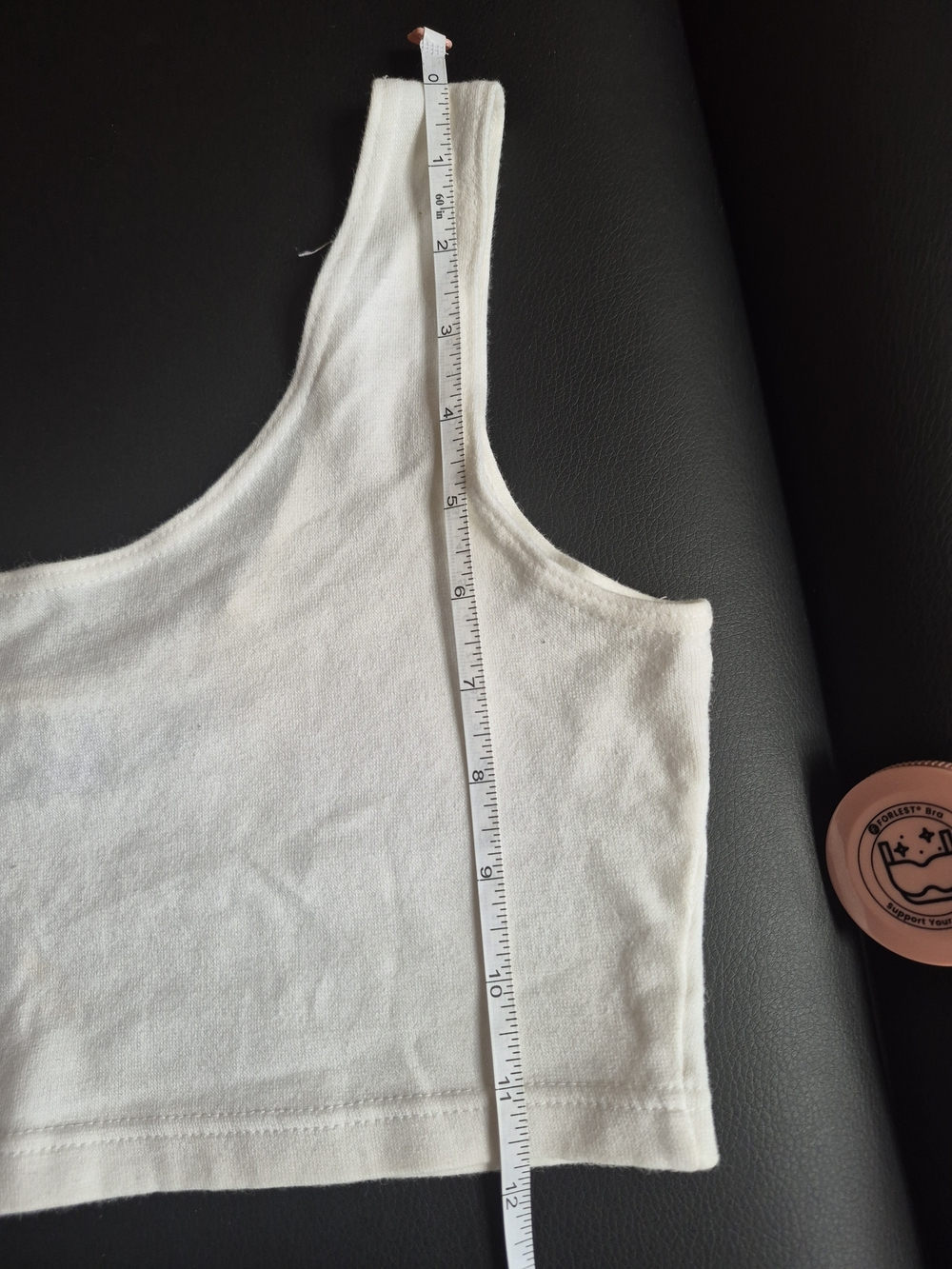 White Vintage Scoop Neck Crop Tank — Women's Basic Crop Top - Picture 4 of 5